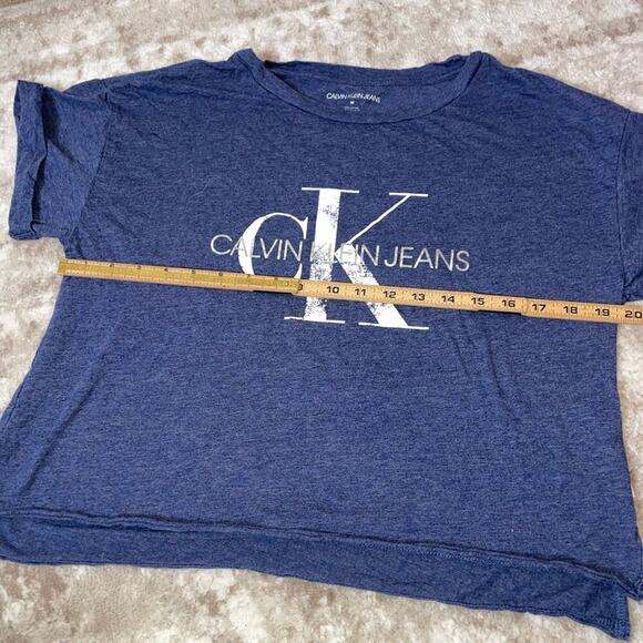 Calvin Klein Jeans brand gray/navy rolled cuff sleeve cropped T-Shirt SZ M - Picture 6 of 7
